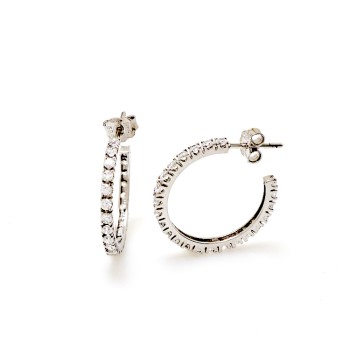 Ένα ζευγάρι κρίκων από Λευκόχρυσο 14 Καρατίων και Ζιργκόν