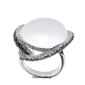 Δαχτυλίδι φτιαγμένο από λευκόχρυσο 18 καρατίων με Μπριγιάν και Ακουαμαρίνα